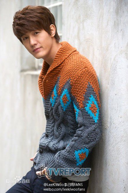 李己雨(Lee Ki Woo)美图前后照片