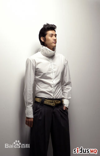 李己雨(Lee Ki Woo)美图前后照片