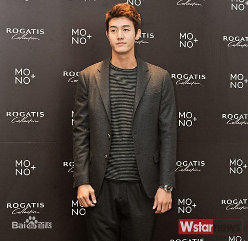 李己雨(Lee Ki Woo)美图前后照片