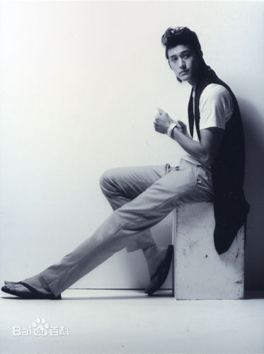 李己雨(Lee Ki Woo)美图前后照片