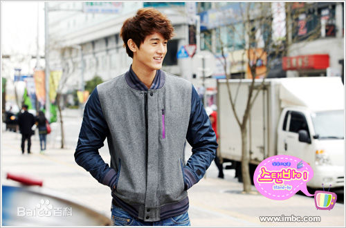 李己雨(Lee Ki Woo)活动以及宣传照图片图集