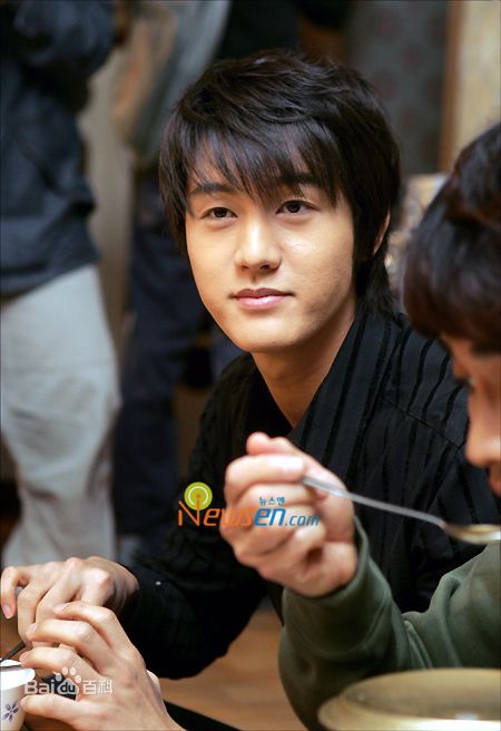 李己雨(Lee Ki Woo)活动以及宣传照图片图集