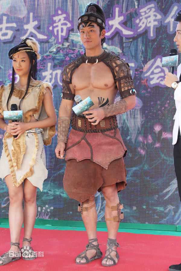 顾佑明(Youming Gu)在电影《远古大帝》发布会中的