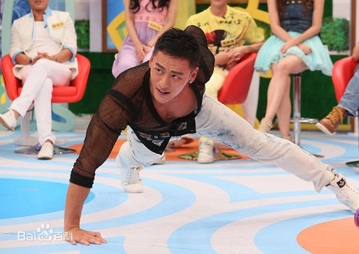 精选顾佑明(Youming Gu)在《康熙来了》花絮照中的图册