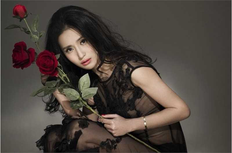 高清万美汐图片