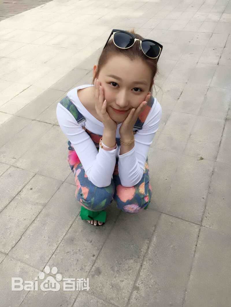 谢林彤(Showna Xie)《杨光那些事》部分剧照