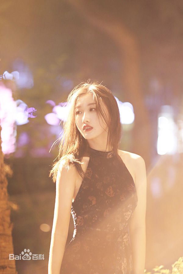 谢林彤(Showna Xie)生活中的生活照相册