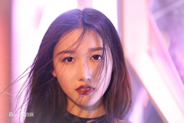 谢林彤(Showna Xie)生活中的生活照相册