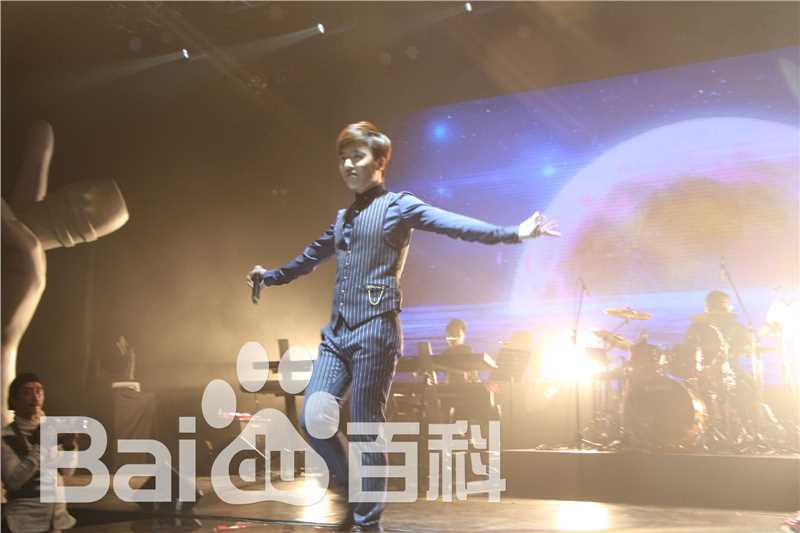 张新(Nemo)好声音liveshow演出前后照片