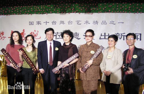 董柯娣生活照前后照片