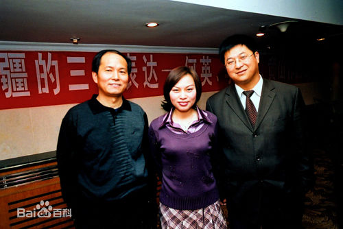 何英生活照壁纸壁纸