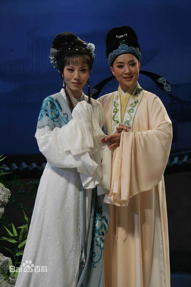 何英舞台化妆照素颜照相册