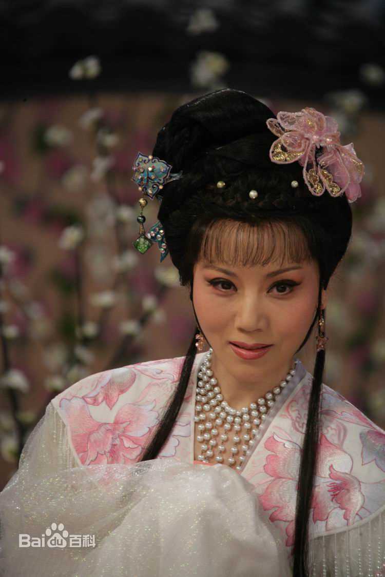 何英舞台化妆照素颜照相册