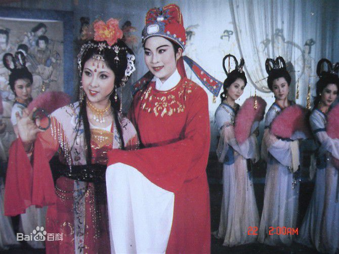 何英舞台化妆照素颜照相册