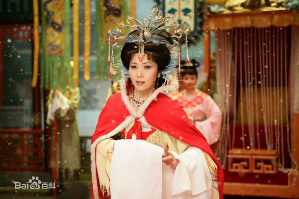 何英舞台化妆照素颜照相册