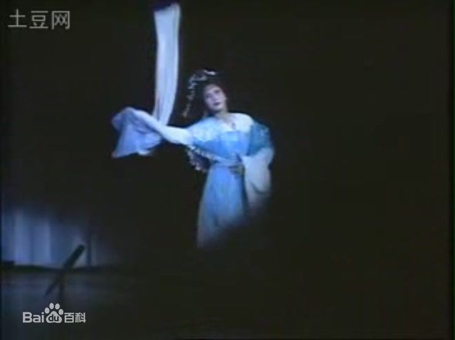 精选何英在版《西厢记》中的图册