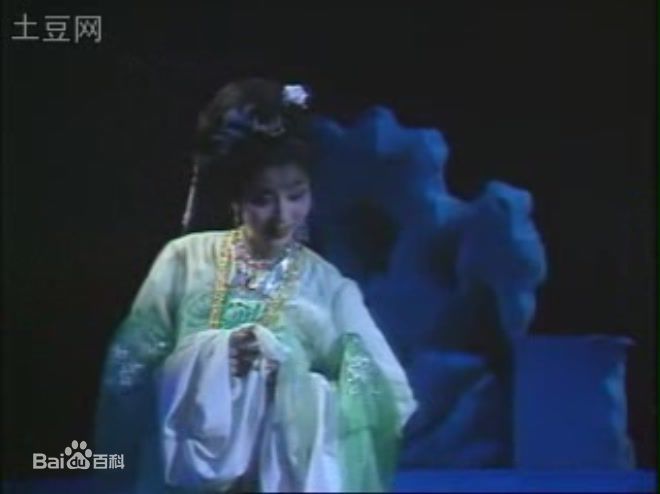 精选何英在版《西厢记》中的图册