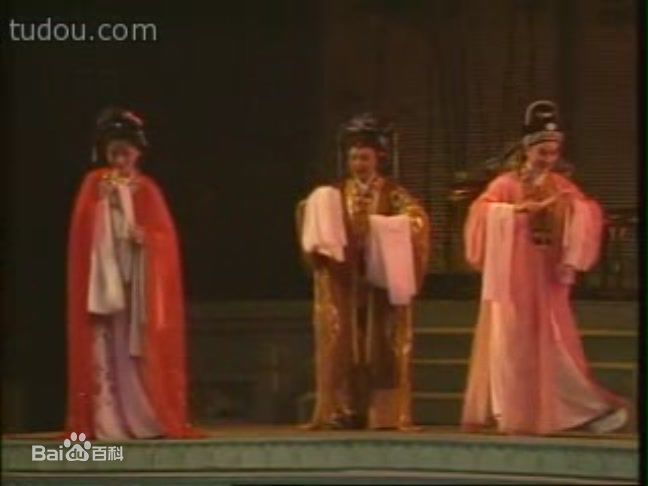 精选何英在版《西厢记》中的图册