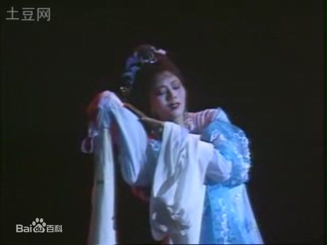 精选何英在版《西厢记》中的图册