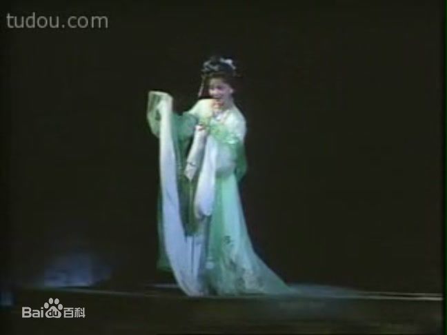 精选何英在版《西厢记》中的图册