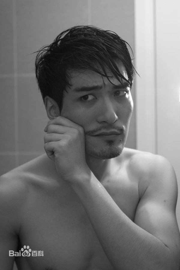 最优质傅天骄生活照