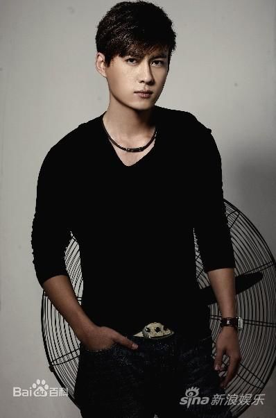 王骏毅(Jason.Yi)最新图集