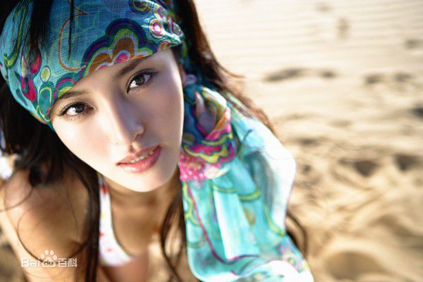 卢思思个人图册图片图集