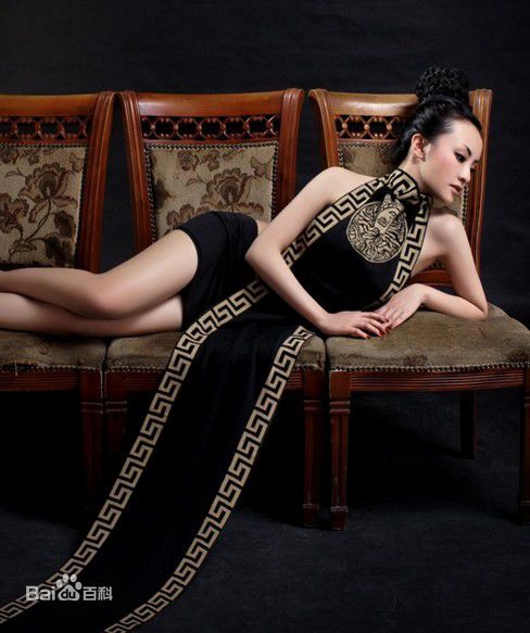 最优质卢思思精彩图册