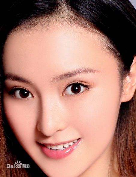 最优质卢思思精彩图册