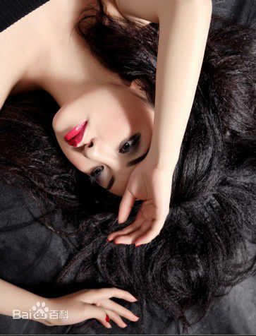 最优质卢思思精彩图册