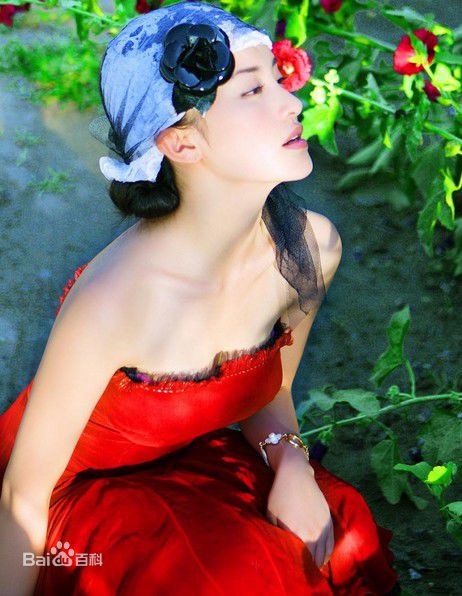 最优质卢思思精彩图册