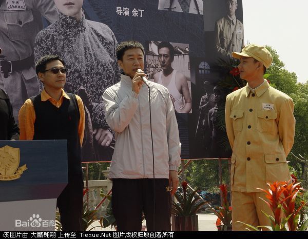 最全曹克难在《黑三角》新闻发布中的相册