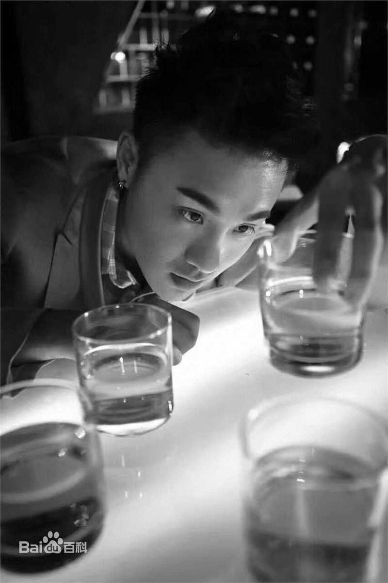 曹然然 雅痞范儿