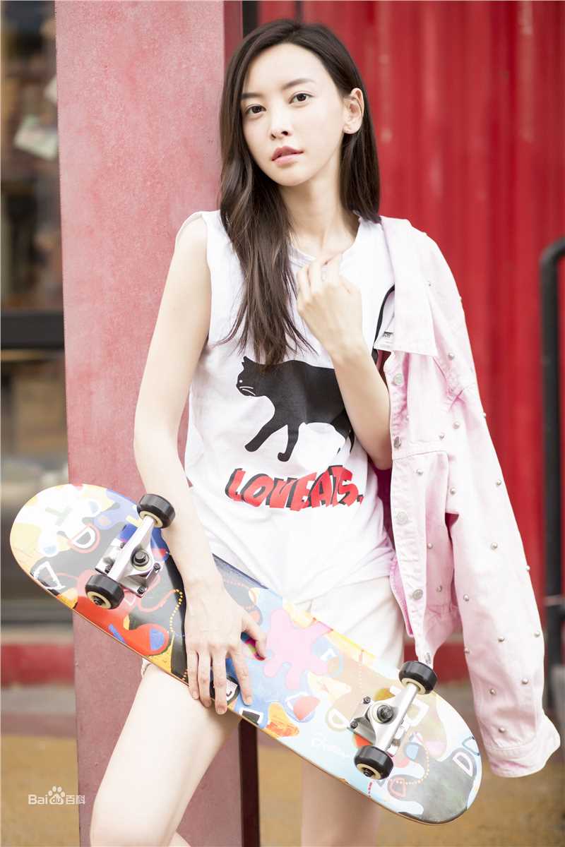 于文文(Kelly)生活照素颜照壁纸