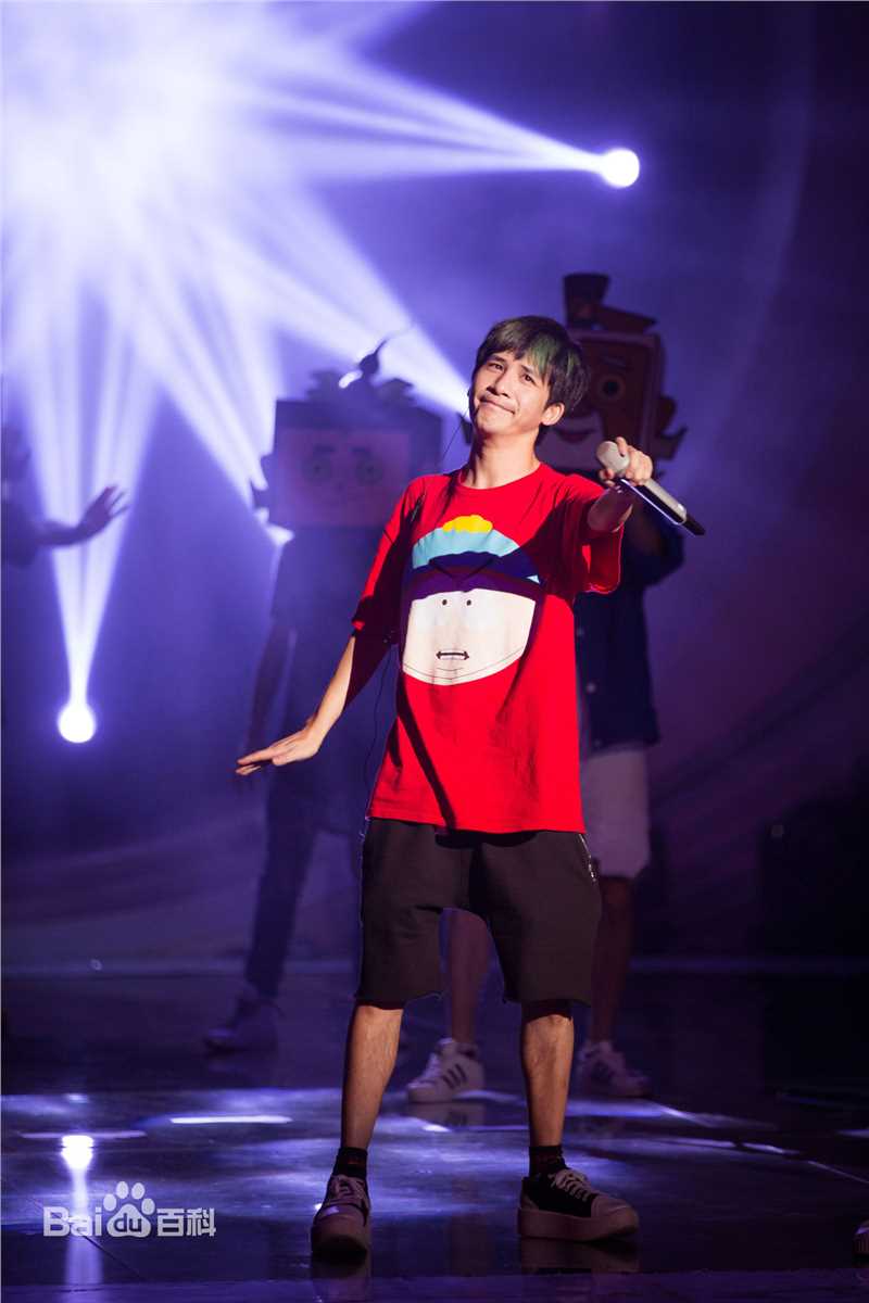 大张伟(Zhang Wei)参加节目前后照片