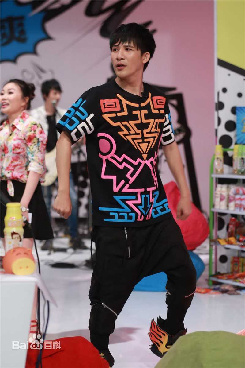 大张伟(Zhang Wei)参加节目前后照片