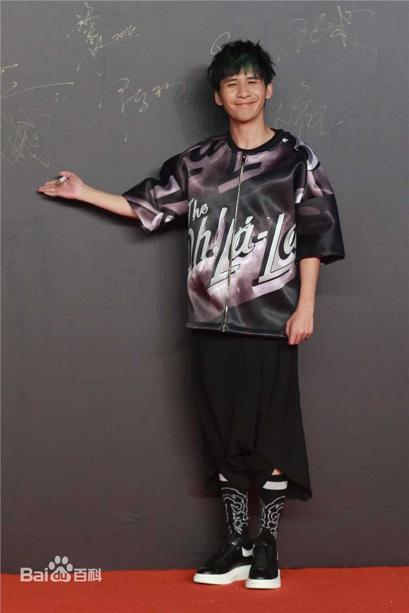 大张伟(Zhang Wei)参加节目前后照片