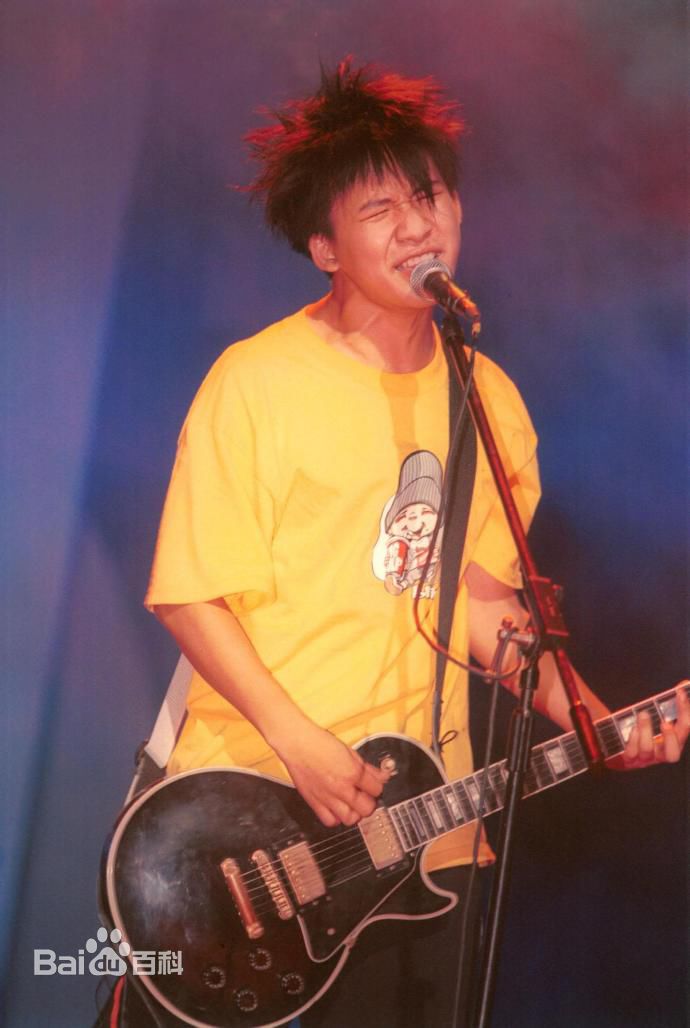 大张伟(Zhang Wei)少年时生活照