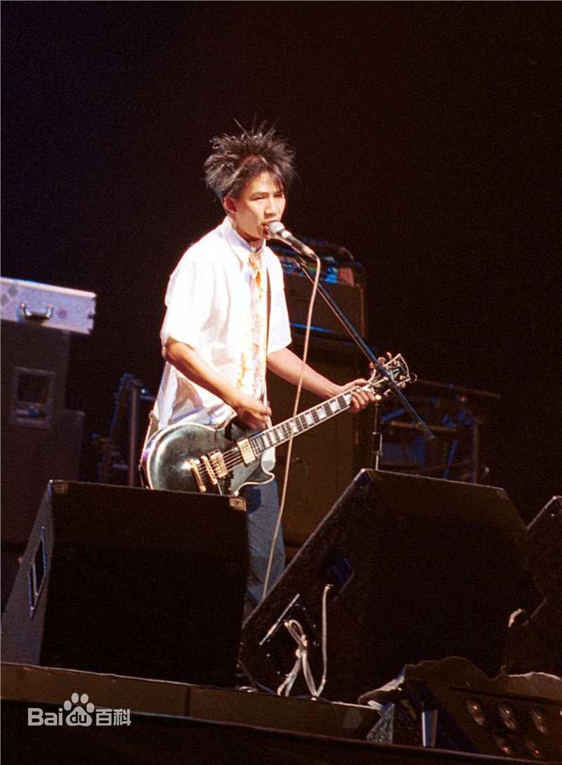 大张伟(Zhang Wei)少年时生活照