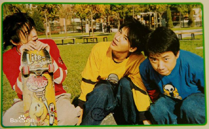 大张伟(Zhang Wei)少年时生活照