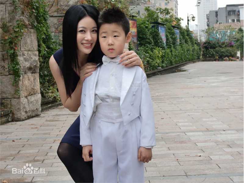 邓英《孕味十足》最全剧照