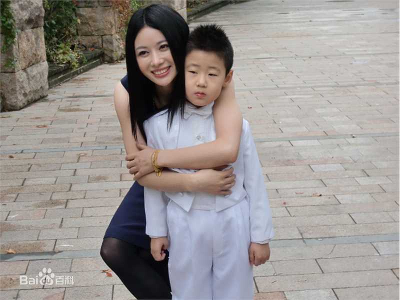 邓英《孕味十足》最全剧照