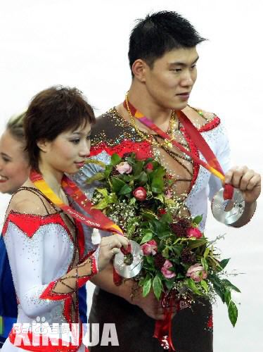 张丹(Dan Zhang)张昊意大利冬奥会获银牌生活照