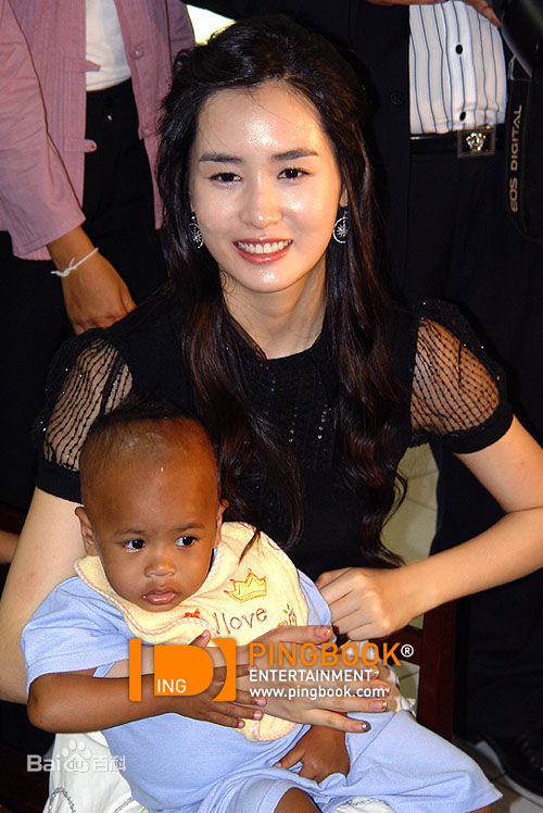 李多海(/Lee Da Hae/Cherry/Olivia)社会活动生活照相册