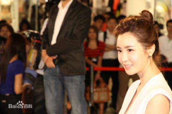 李多海(/Lee Da Hae/Cherry/Olivia)社会活动生活照相册