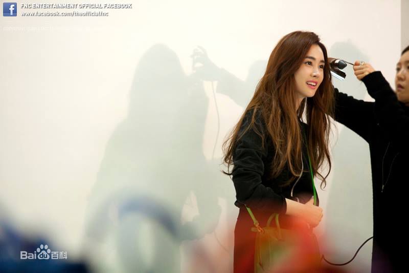 李多海(/Lee Da Hae/Cherry/Olivia)instyle前后照片