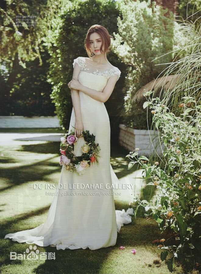 李多海(/Lee Da Hae/Cherry/Olivia)Weddings壁纸壁纸