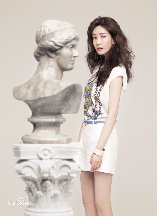 李多海(/Lee Da Hae/Cherry/Olivia)画册前后照片