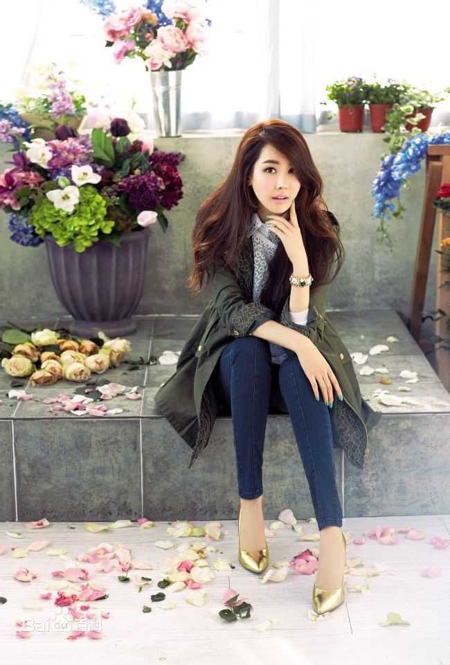 李多海(/Lee Da Hae/Cherry/Olivia)画册前后照片