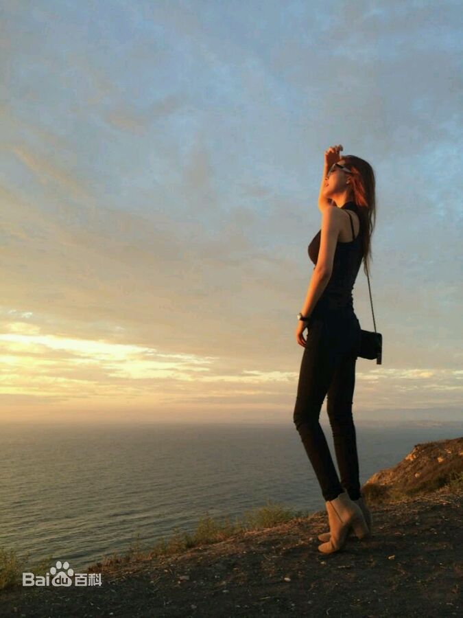 李多海(/Lee Da Hae/Cherry/Olivia)生活中的性感图片图集